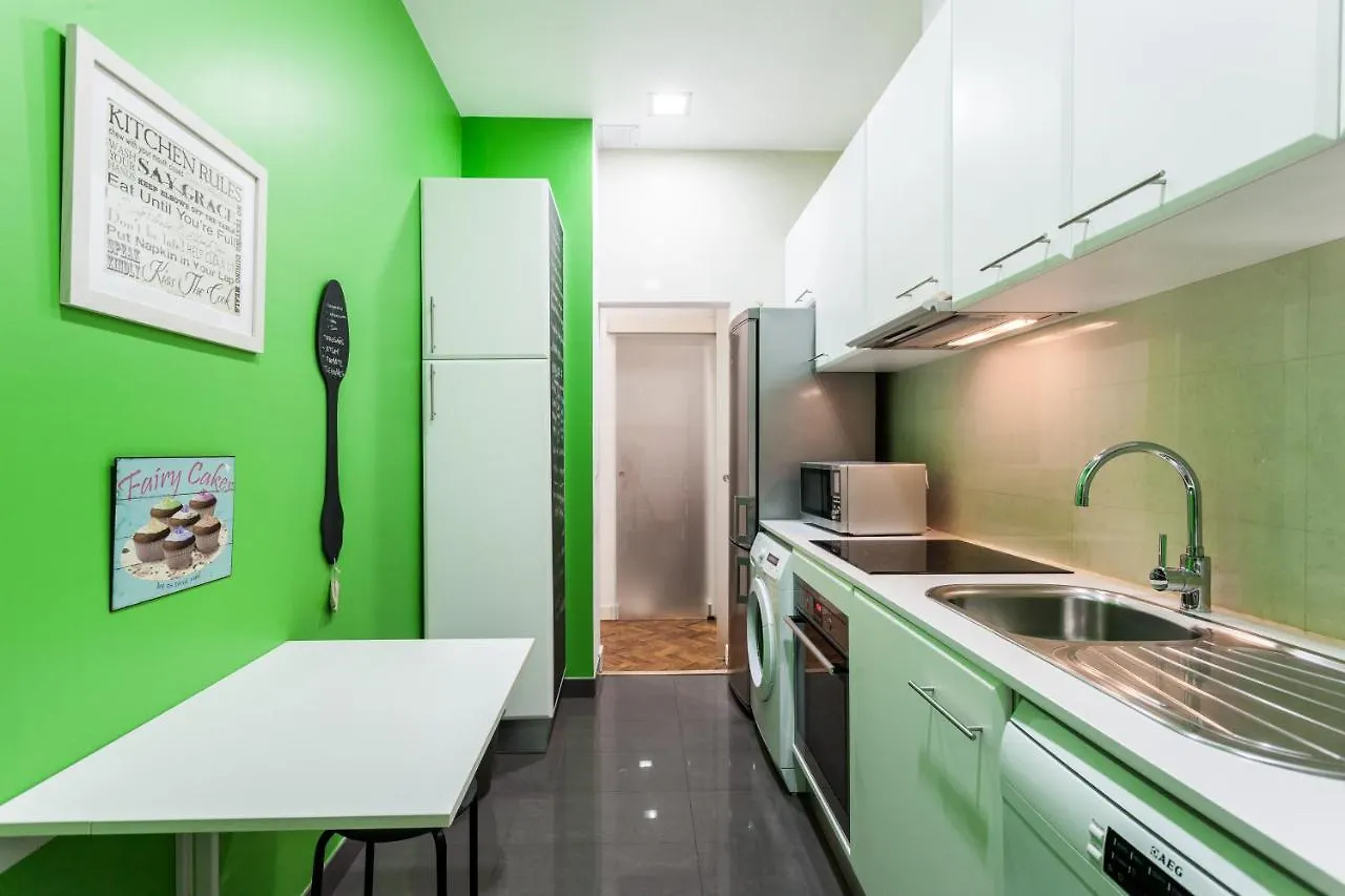 Bairro Alto Gaveas Family Apartment Lisbon